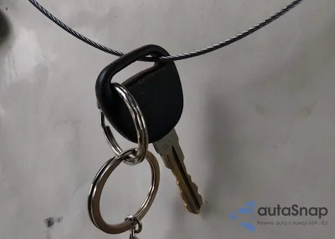 2005 Cadillac Srx V8 z USA, uszkodzony, nr VIN 1GYEE63AX50107332